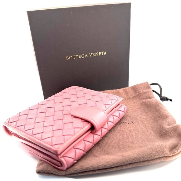 Bottega Veneta Intrecciato Nappa Leather Compact Wallet in Pink - Picture 3 of 7